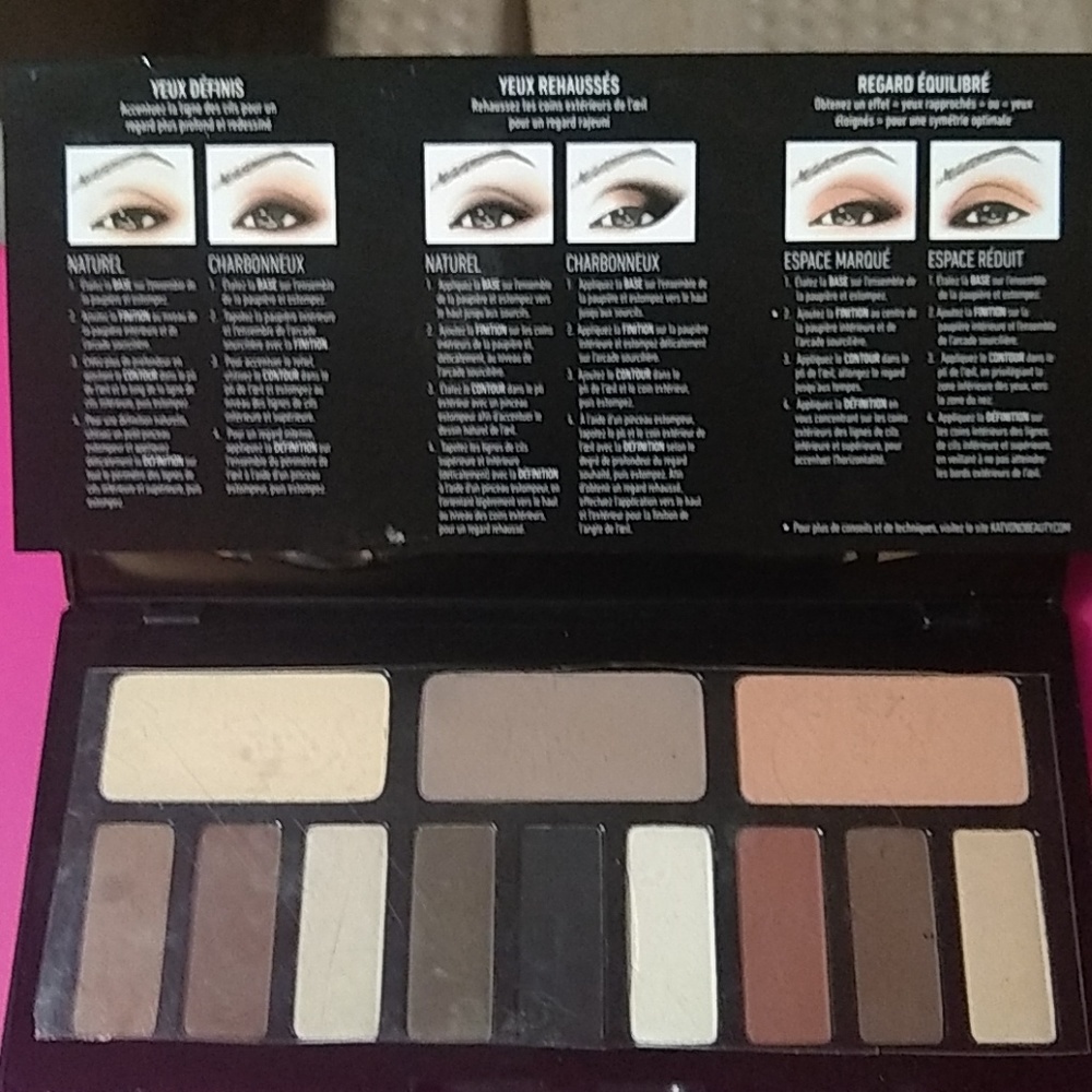 Makeup - Picture 3 of 4